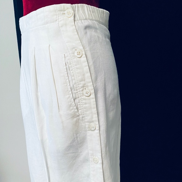 Ladies LINEN Bermuda Golf Shorts - Picture 1 of 8